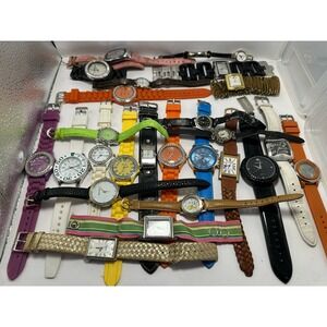Mixed Brands Womens Watches Lot‎ Of 25 For Parts Or Repair B7
